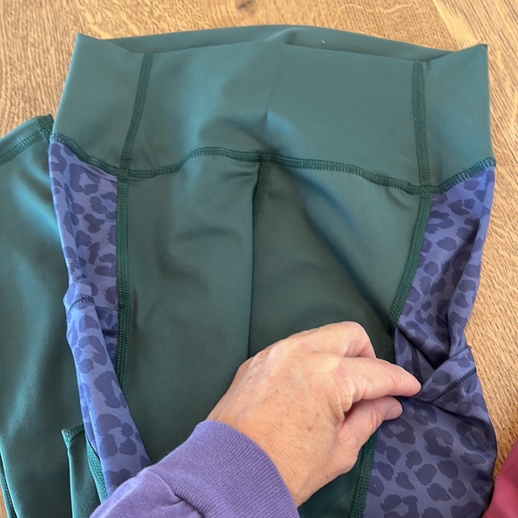 Barre3 medium leggings. Lot of 3. Pockets - Picture 6 of 9